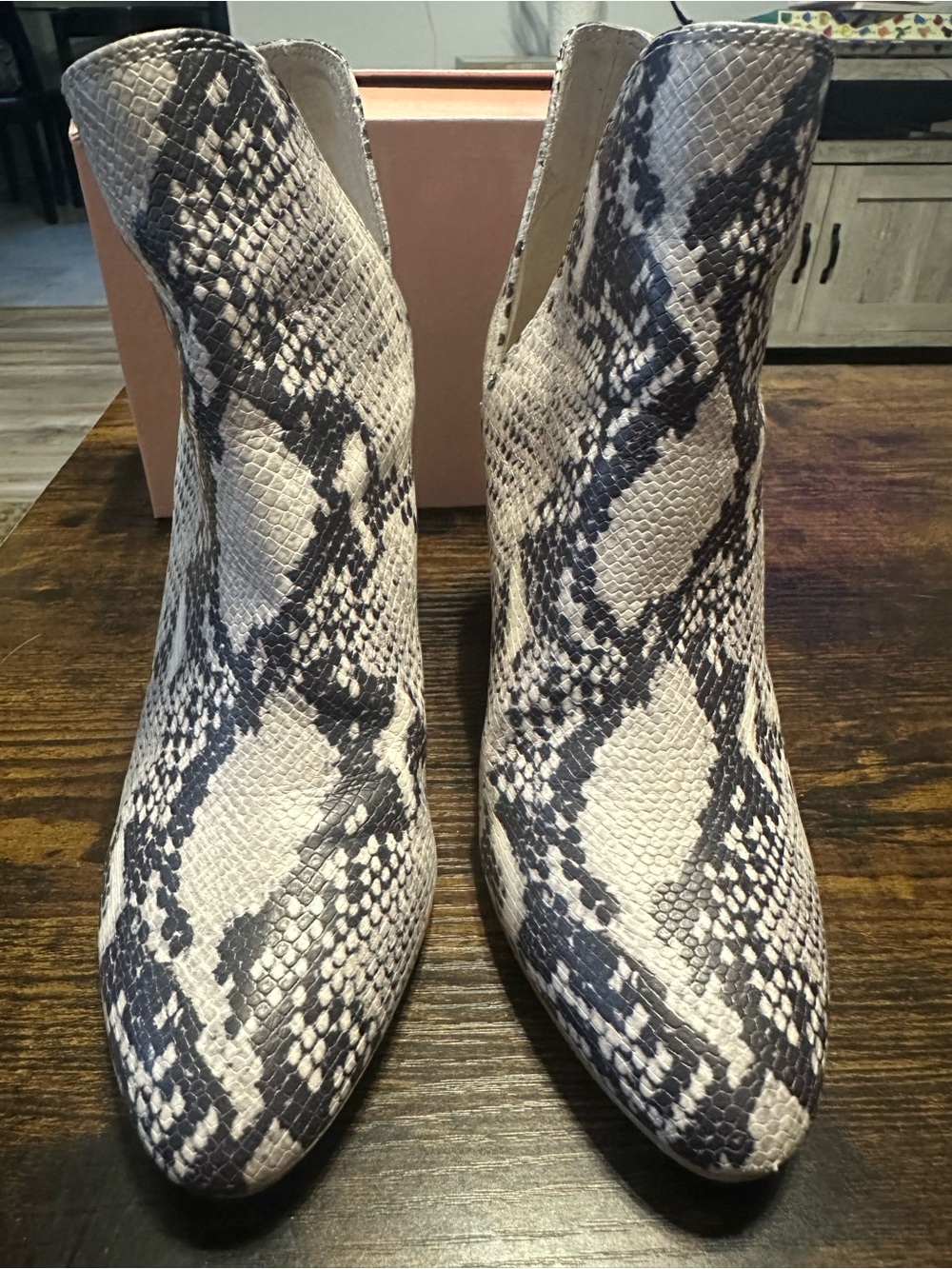Steve Madden Snake-Print Pointed Ankle Boots - White/Black
